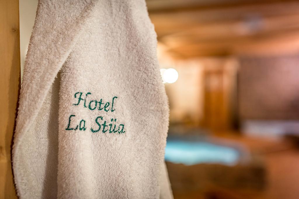 Hotel La Stua San Cassiano  Exteriér fotografie